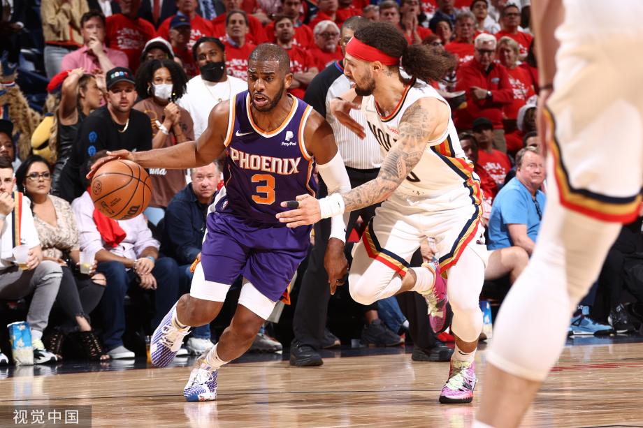 凭借卓越的 凭借卓越的