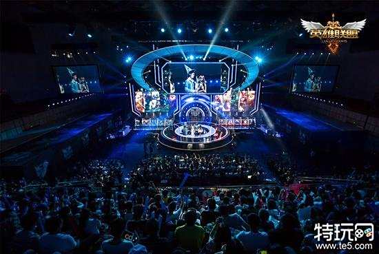 并在关键时 并在关键时